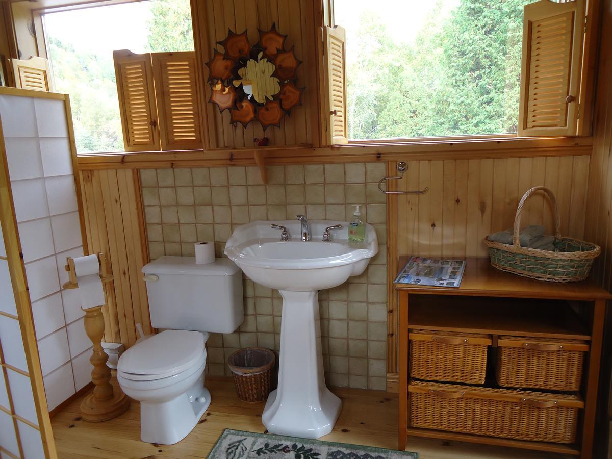 Chalet Saint-Thomas LʼAnse-Saint-Jean Eksteriør billede